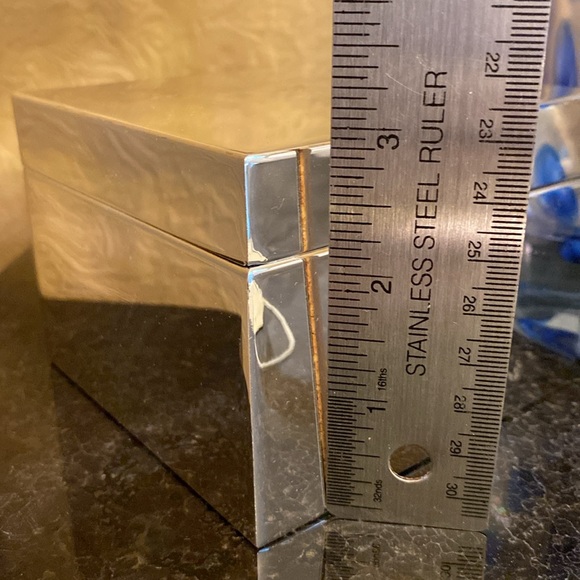 Hallmark Signature Silver Plated Trinket Box. Engravable. Lined interior. NWT - Picture 8 of 8